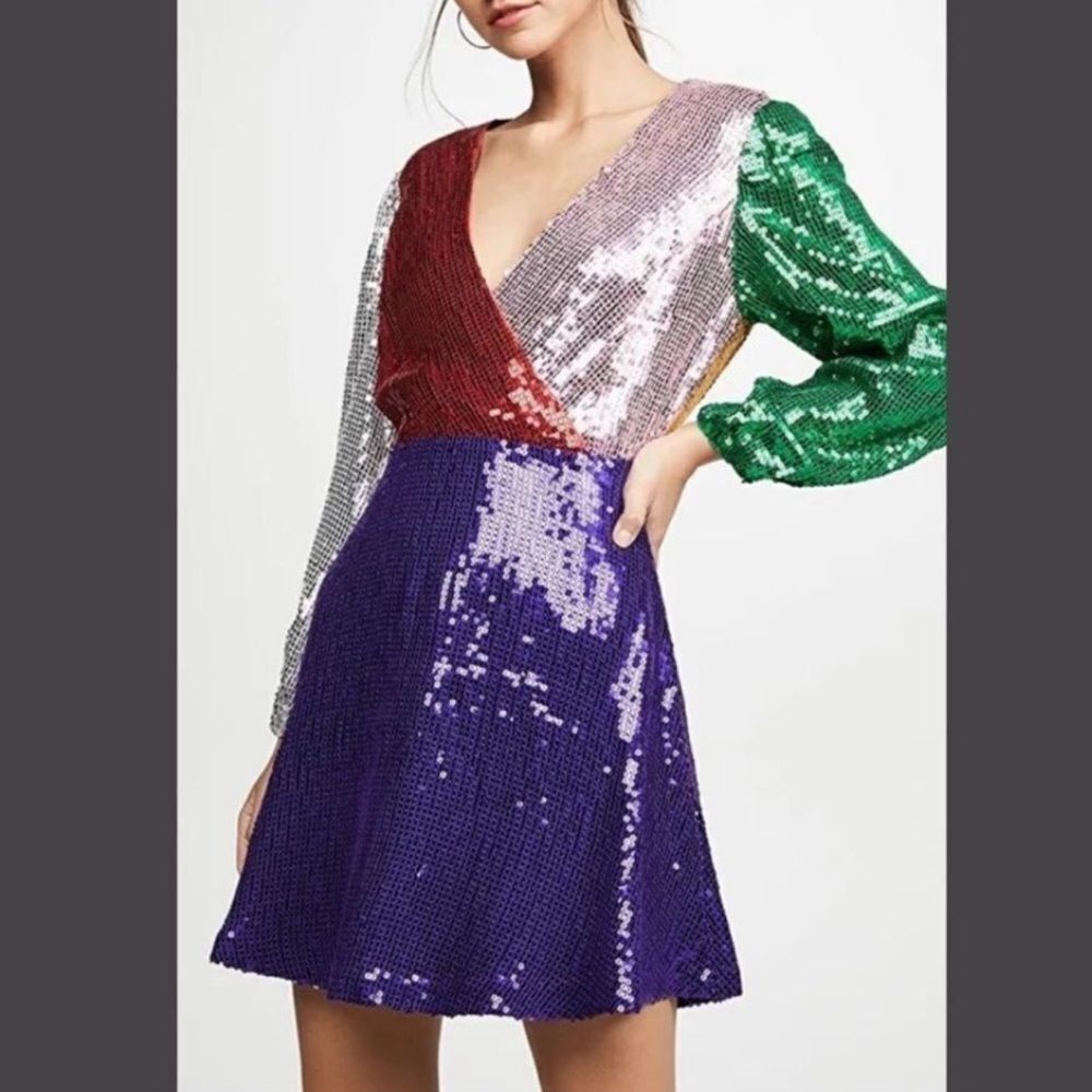 NWT Alice + Olivia Blaze Sequin Dress
Size 4